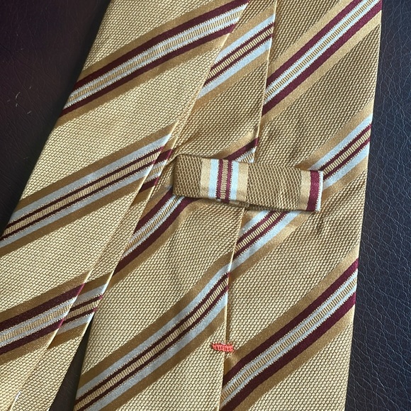 Ermenegildo Zegna Gold Stripe Tie - Picture 3 of 6